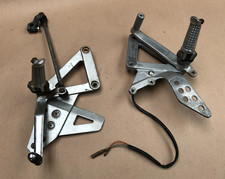 SUZUKI GSXR400 GK73A 88-89 LEFT & RIGHT FOOTREST GEAR CHANGE LEVER BRAKE PEDAL