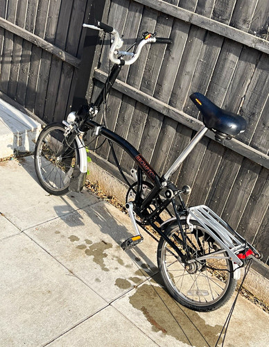 Brompton folding bike 3 - folding,