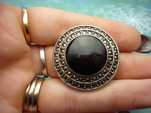 Vintage round brooch - ,
