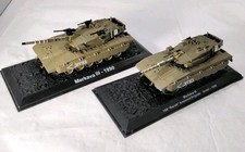 2 x AMERCOM Collection Paladin S P Howitzer 1:72 Military Vehicles See Desc