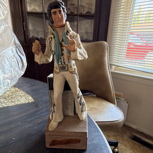 Elvis presley collectible - presley,