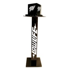 Rotating shop belt display