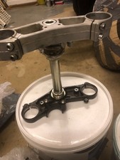 r6 yokes and steering stem