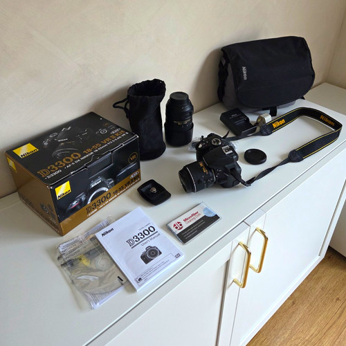 Nikon d3300 2mp dslr - 24.2mp,