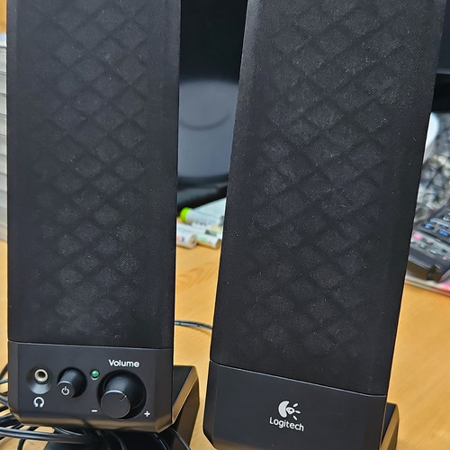 Logitech 0 wired - r-10, 2.0
