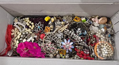 Mixed broken jewellery - mixed, lot
