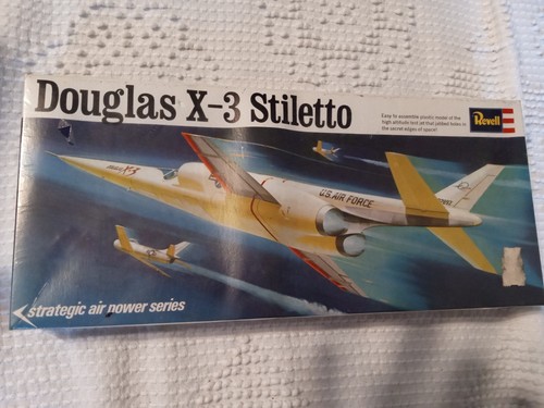 Revell douglas stiletto - revell,