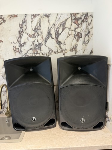 Mackie thump15 powered - powered, pa