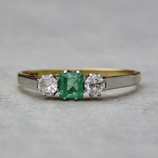 Antique Emerald And Diamond Gold Ring