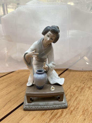 Lladro japanese geisha - lladro,