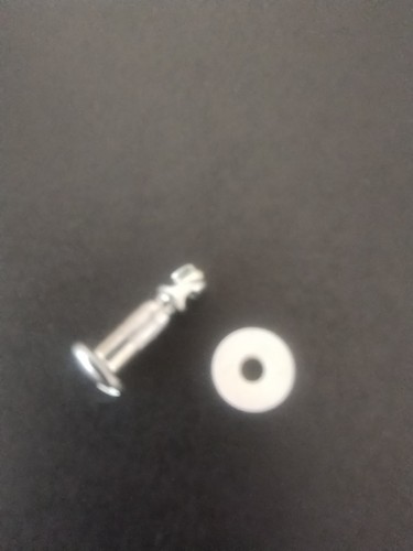 Lamp tray locking - locking, screw