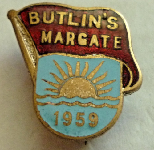 Vintage enamel badge butlins - vintage,