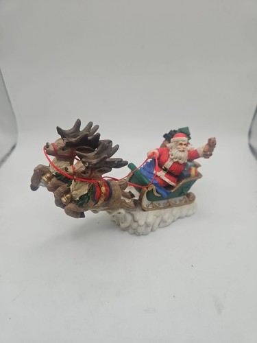 Santa sleigh flying reindeer - santa's,