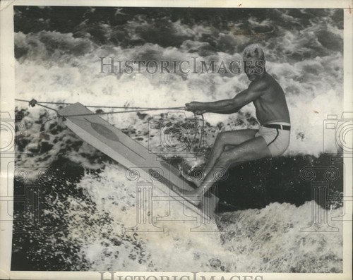 1937 press photo - photo, herbert