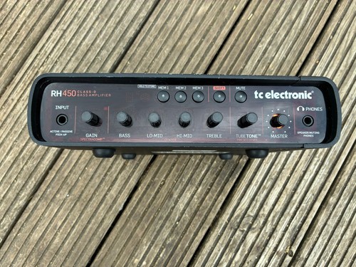 Electronics bass amplifier - tc,