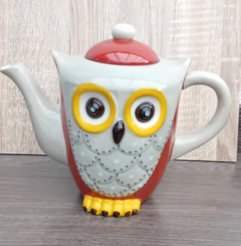Vintage owl teapot with - vintage,