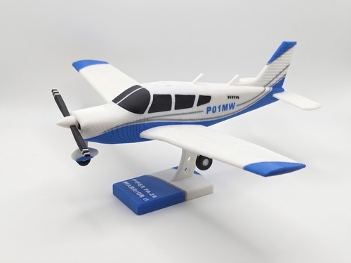 Piper cherokee model - pa-28,