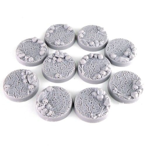 Resin bases skull - bases, cracked