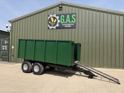 Ton tipping trailer - 8-10,