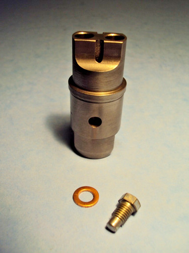 Triumph tappet guide block - triumph, 3ta