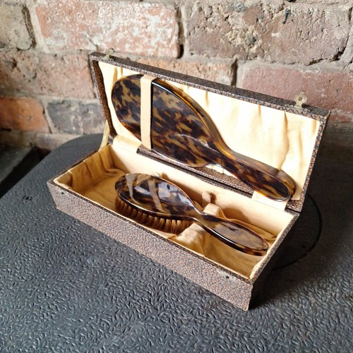 Vintage faux tortoiseshell - faux,