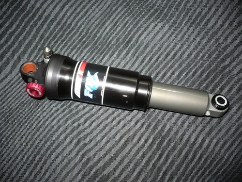 Fox float air shock 200mm - r,