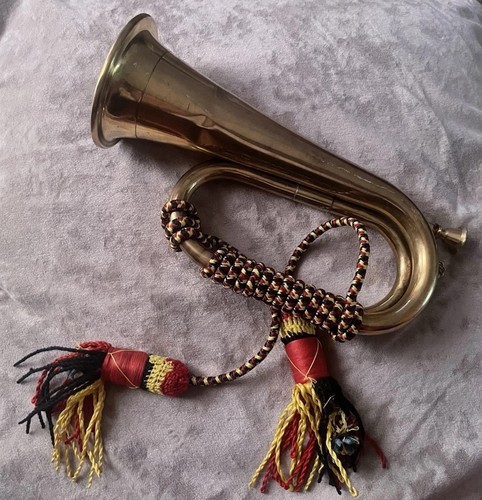 Antique royal welsh fusiliers - antique,