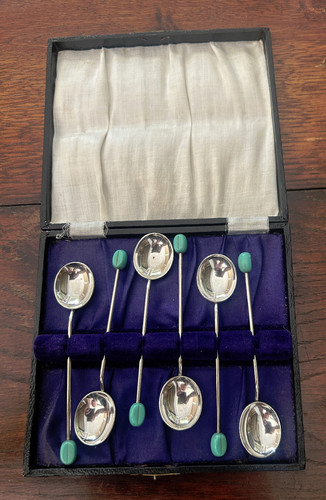 Vintage set six - of,