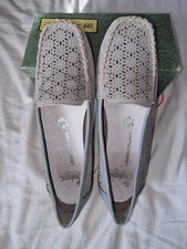 Reiker Grey Suede With Sparkle