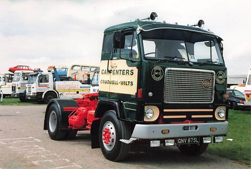 Old volvo truck vintage photo - vintage,