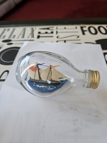 Vintage bluenose ship - bluenose,
