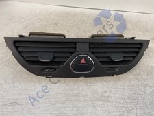 Vauxhall Corsa E 15-19 5Dr Centre Dash Vents Hazard Switch  13377949