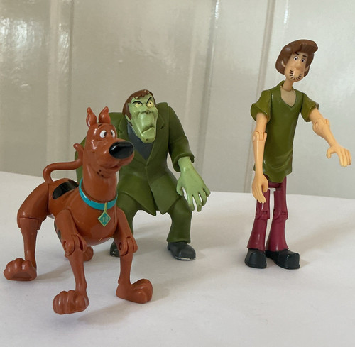 Scooby doo action figure lot - action,