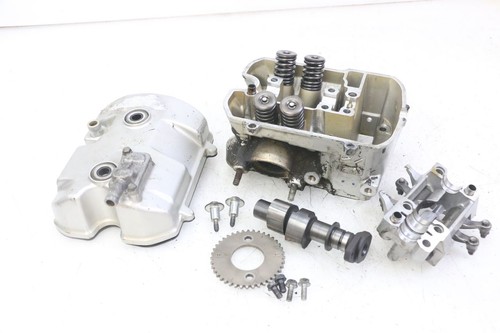 Front cylinder head - cylinder,