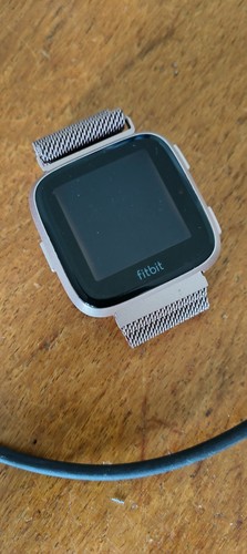 Fitbit versa rose gold - rose,
