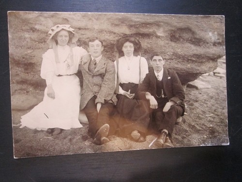 Postcard couples group - postcard, "2