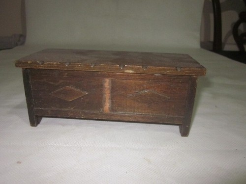 Wooden box with music machine - wooden,