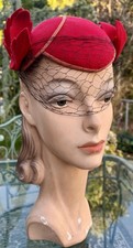 VINTAGE 1940's RED WOOL HAT W/