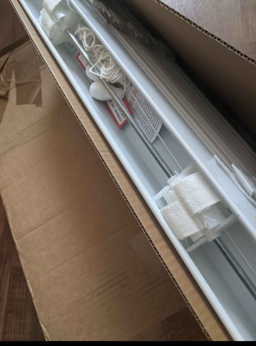 Venetian blind faux wood - blind, white