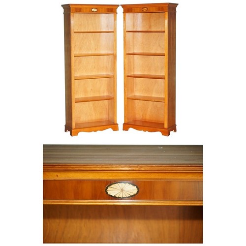 Stunning pair sheraton - of,