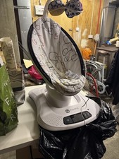 Mamaroo 4moms 4.0 Bouncer Rocket Seat Baby Toy