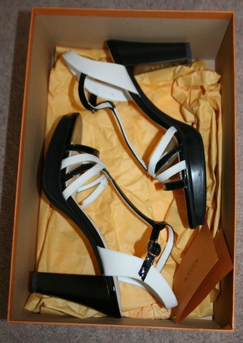 New tod strappy - tod's,