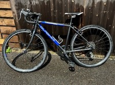 Isla Luath 26, silver and blue road bike and cross bike. Condition: used.