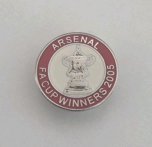 Arsenal cup winners 2005 - cup,