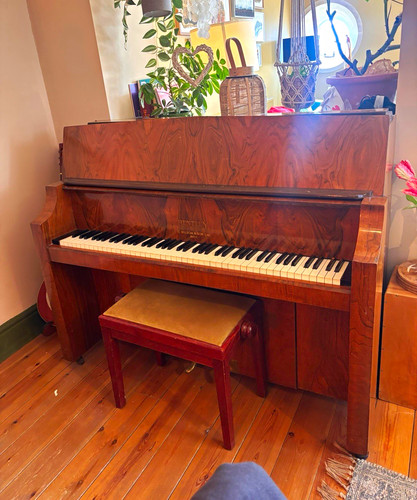 Bentley upright piano - bentley, 88