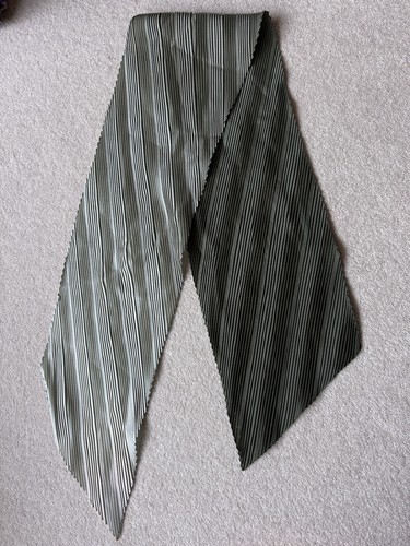 Vintage pleated ladies - m&s,