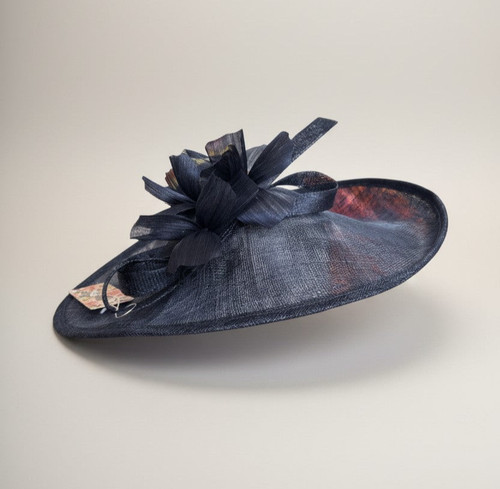 Large feather flower hatinator - large,