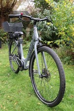 Trek District 1 Lowstep Urban Bicycle Disc Hybrid Bike 2022 model. SIZE MEDIUM