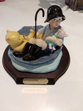 royal doulton winnie the pooh figurine limited edition no 118 of 5000