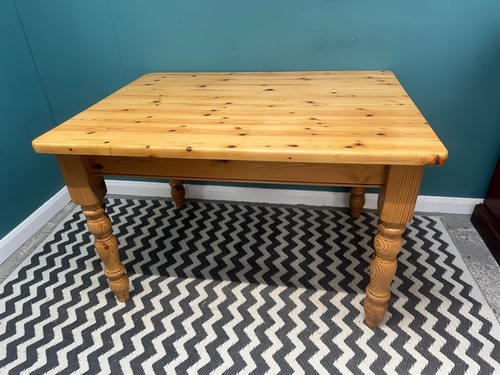 Solid pine small farmhouse - solid,